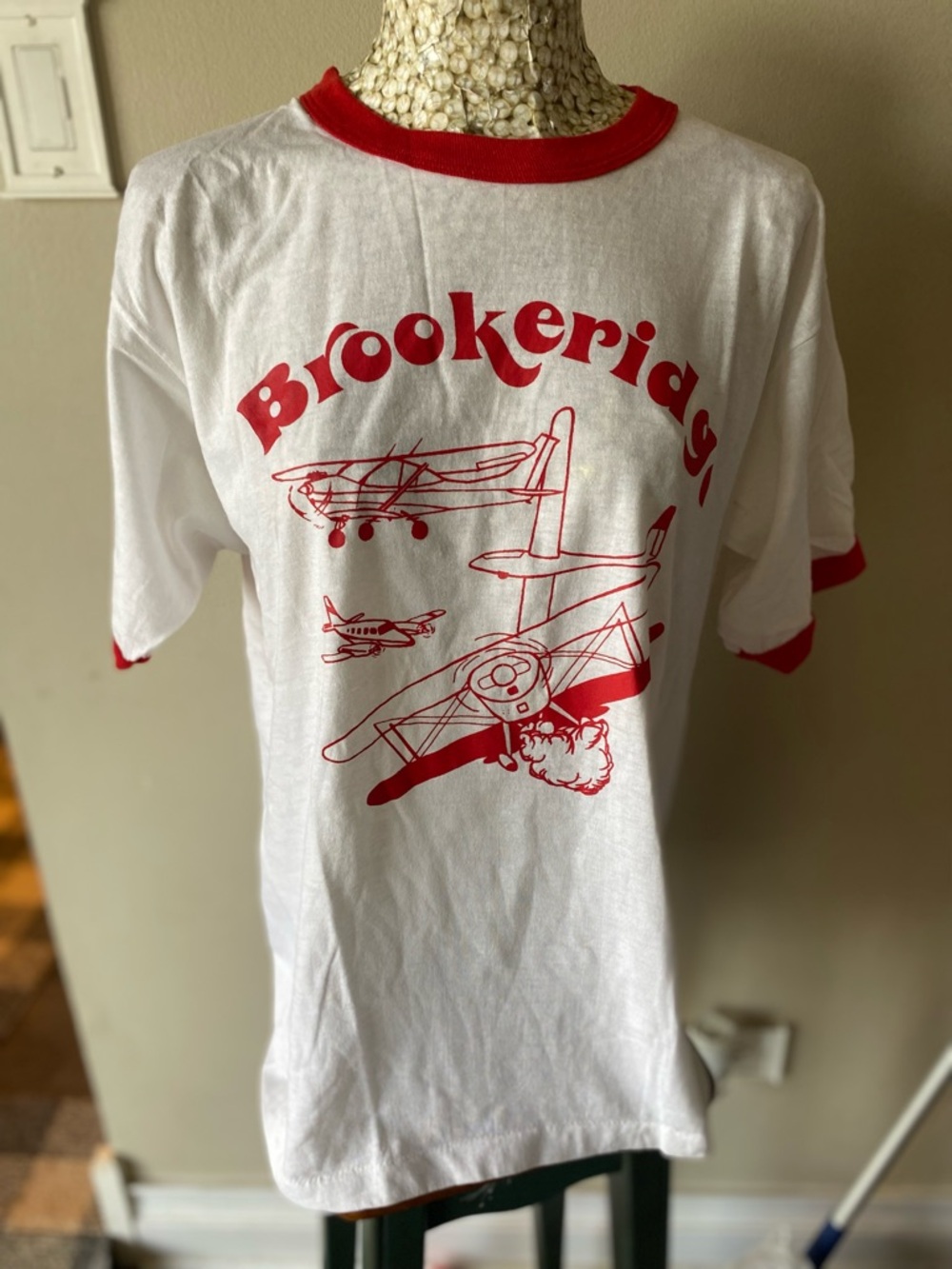 Vintage 90s  White & Red  Graphic Ringer Tee with  airplanes on the front